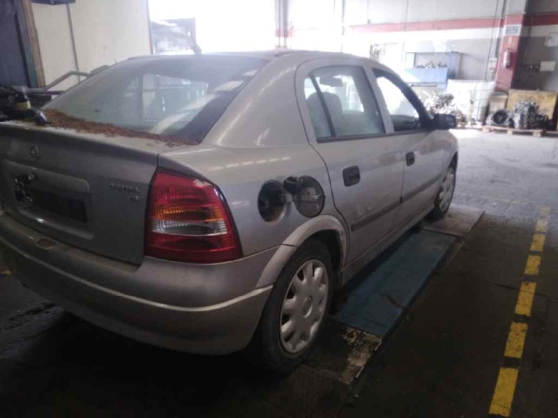 opel astra g berlina del año 1999