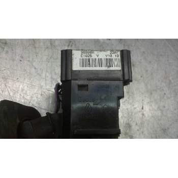 Recambio de mando luces para renault scenic ii referencia OEM IAM E1025V  109734