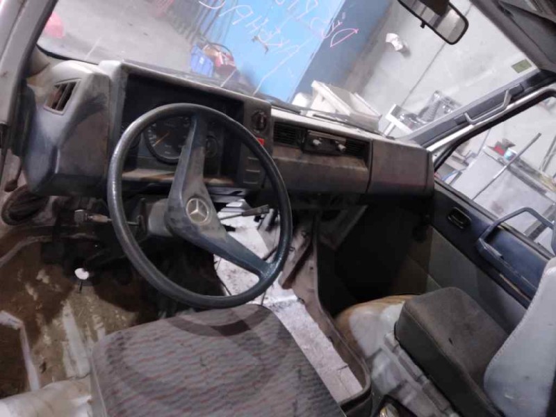 mercedes mb 100 d caja cerrada / combi del año 1989