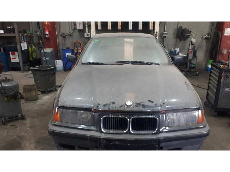 bmw serie 3 berlina (e36) del año 1992