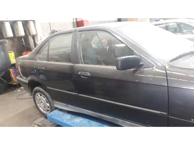 bmw serie 3 berlina (e36) del año 1992