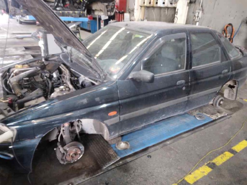 ford escort berlina/turnier del año 1995