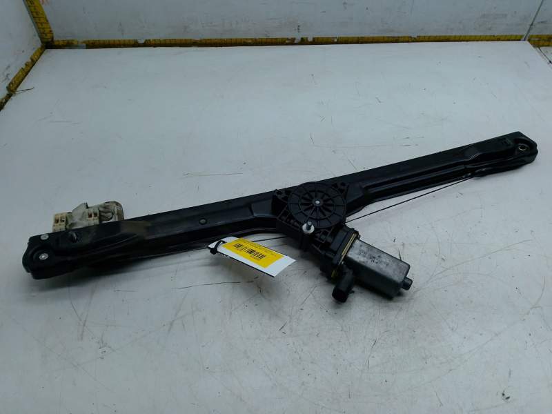 Recambio de elevalunas delantero izquierdo para iveco daily vi furgoneta 33s11, 35s11, 35c11 referencia OEM IAM 5802578842  