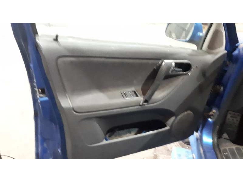 volkswagen polo berlina (6n2) del año 2000