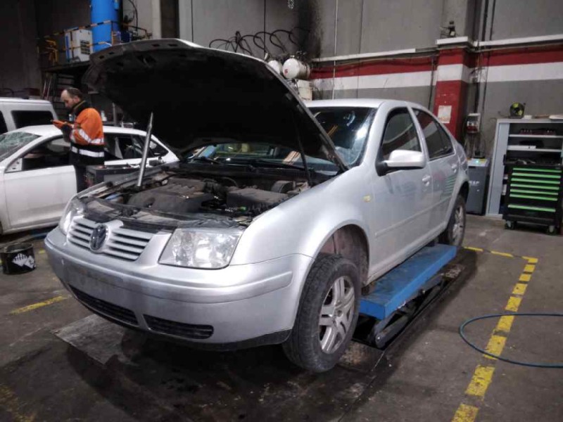 volkswagen bora berlina (1j2) del año 1999