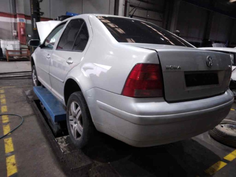 volkswagen bora berlina (1j2) del año 1999