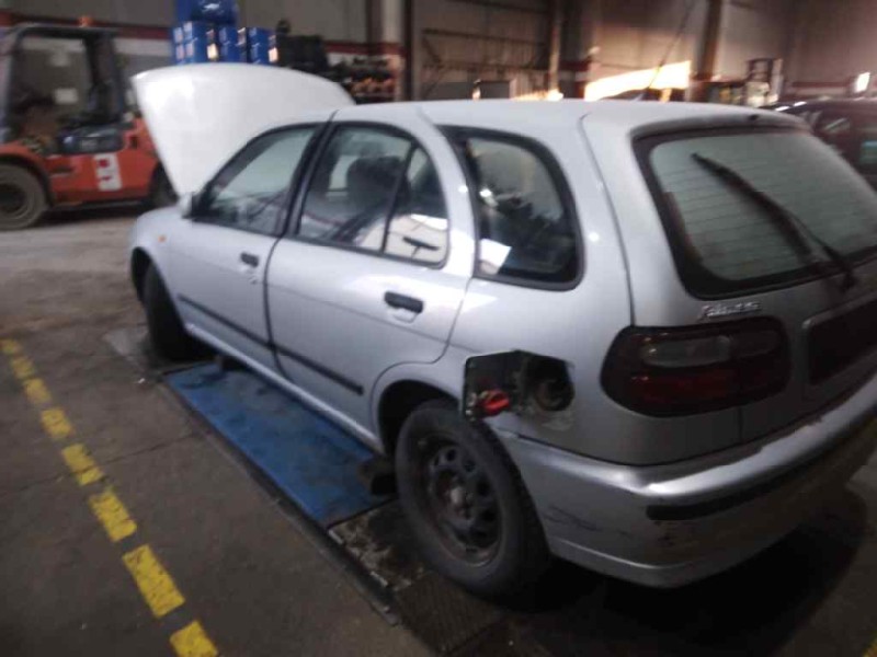 nissan almera (n15) del año 2000