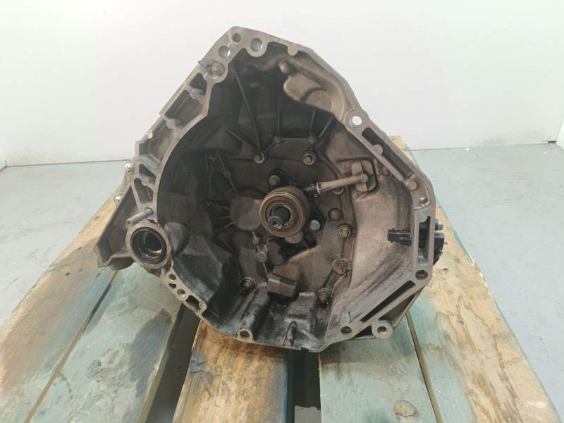 Recambio de caja cambios para renault twingo iii 1.0 sce referencia OEM IAM JE3003  