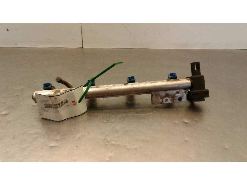 Recambio de rampa inyectora para volvo s40 berlina 1.8i referencia OEM IAM 30875642  
