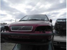 volvo s40 berlina del año 1995