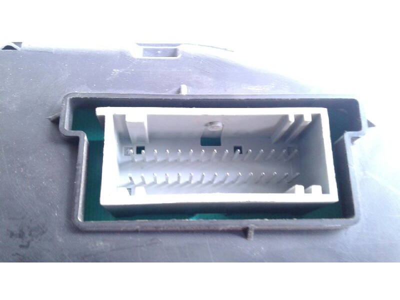 Recambio de cuadro instrumentos para renault megane ii berlina 5p confort authentique referencia OEM IAM 8200399700  