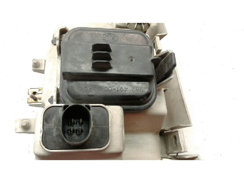 Recambio de faro derecho para volkswagen polo berlina (6n1) básico referencia OEM IAM 96249600R  