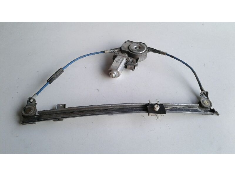 Recambio de elevalunas delantero derecho para fiat punto berlina (176) 60 sx referencia OEM IAM   