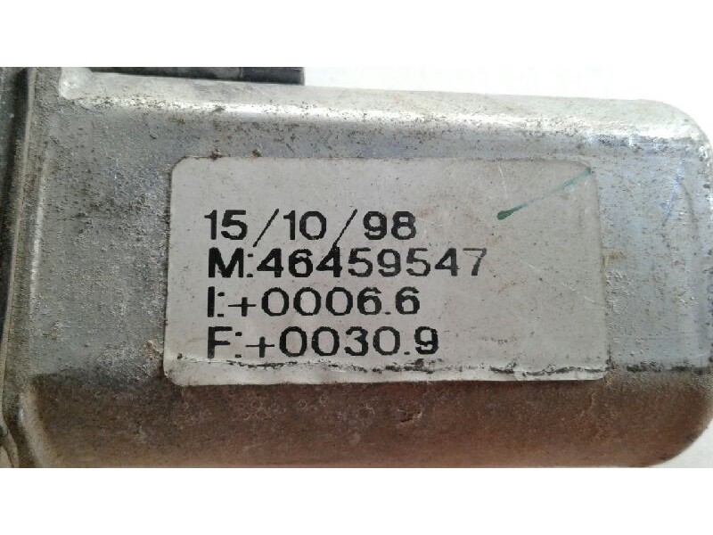 Recambio de elevalunas delantero derecho para fiat punto berlina (176) 60 sx referencia OEM IAM   