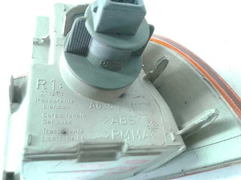 Recambio de piloto delantero derecho para fiat punto berlina (176) 60 sx referencia OEM IAM A635  