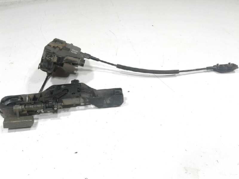 Recambio de cerradura puerta delantera derecha para renault laguna ii (bg0) privilege referencia OEM IAM 8200000662  