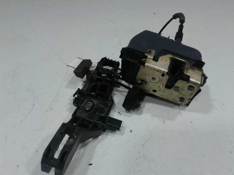 Recambio de cerradura puerta trasera izquierda para renault laguna ii (bg0) privilege referencia OEM IAM 8200000657  