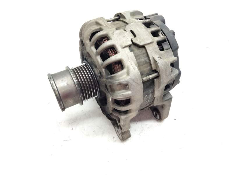 Recambio de alternador para seat leon sc (5f5) 1.2 tsi referencia OEM IAM 04E903021M  