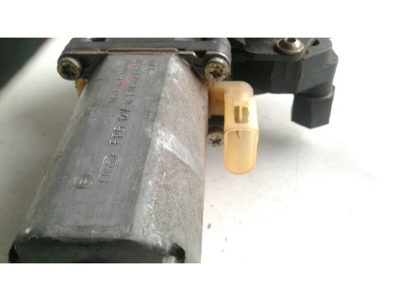 Recambio de elevalunas delantero izquierdo para ford mondeo berlina (gd) ghia referencia OEM IAM 1060857  