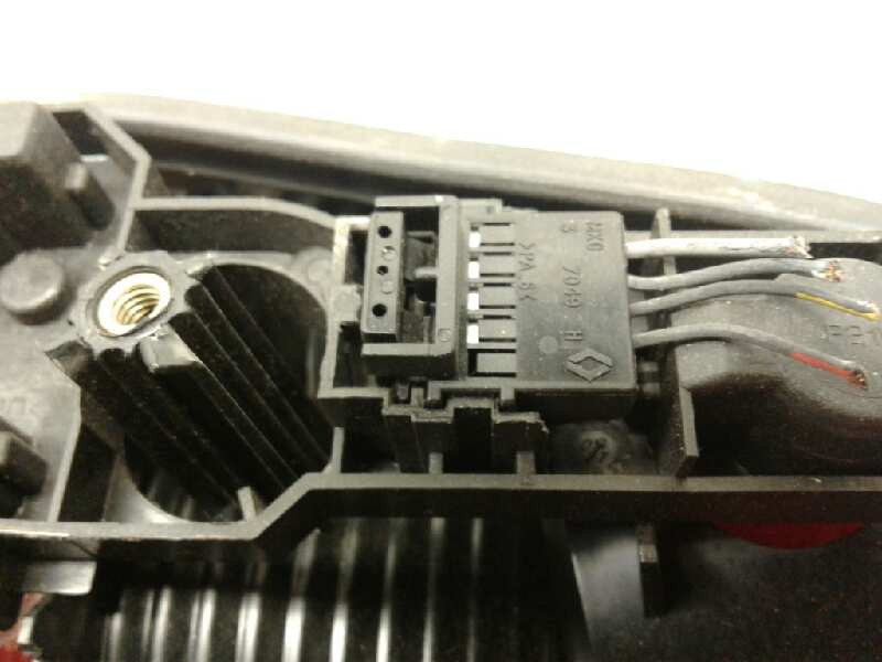 Recambio de piloto trasero derecho porton para renault laguna ii (bg0) authentique referencia OEM IAM 23460202D  