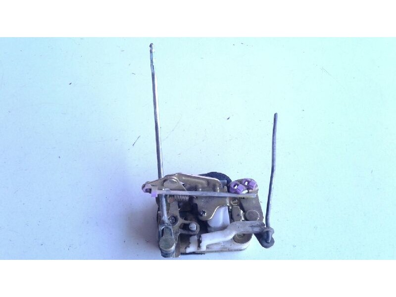 Recambio de cerradura puerta delantera derecha para opel frontera a básico referencia OEM IAM 134102  