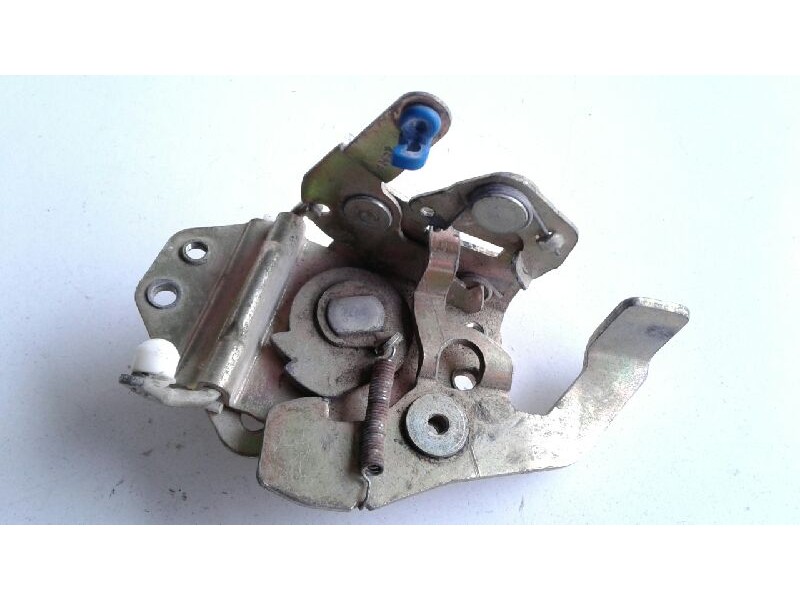 Recambio de cerradura puerta delantera izquierda para seat marbella referencia OEM IAM   