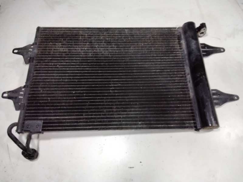 Recambio de condensador / radiador aire acondicionado para seat ibiza (6l1) signo referencia OEM IAM 6Q0820411K  