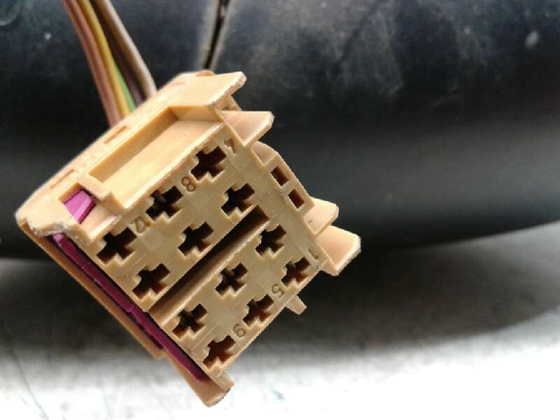 Recambio de retrovisor derecho para seat ibiza (6l1) signo referencia OEM IAM   