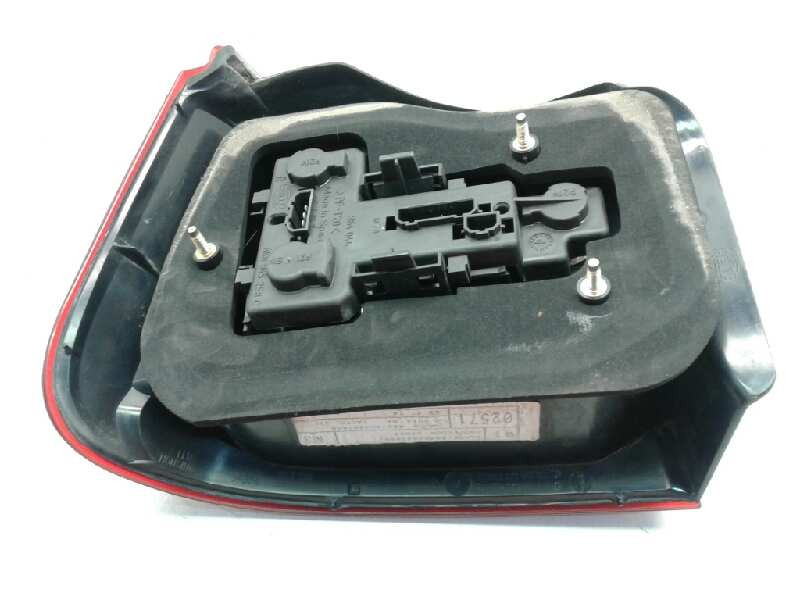 Recambio de piloto trasero derecho para seat ibiza (6k1) select referencia OEM IAM 6K6945112G  