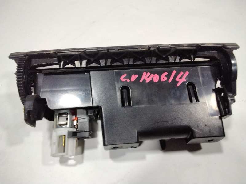 Recambio de cenicero para volkswagen passat berlina (3c2) 2.0 tdi dpf referencia OEM IAM 3C0863284  