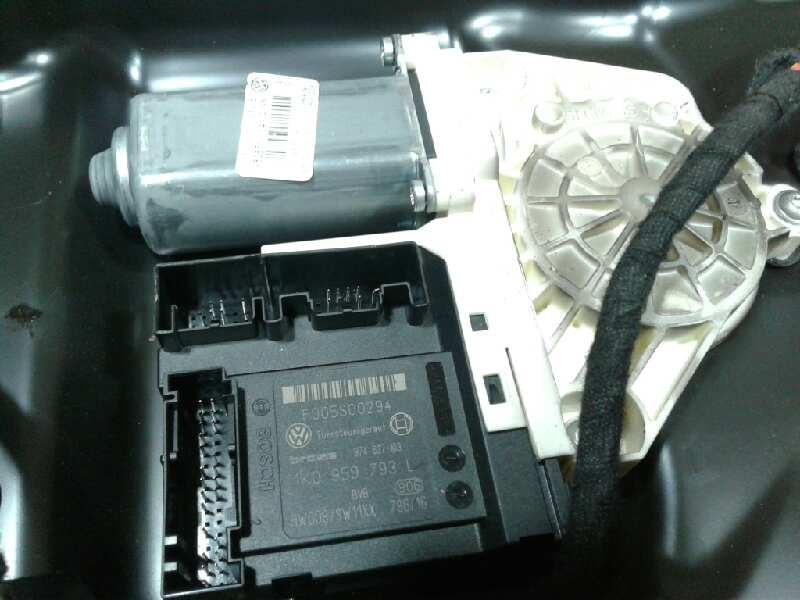 Recambio de elevalunas delantero izquierdo para volkswagen passat berlina (3c2) 2.0 tdi dpf referencia OEM IAM 0726466644  