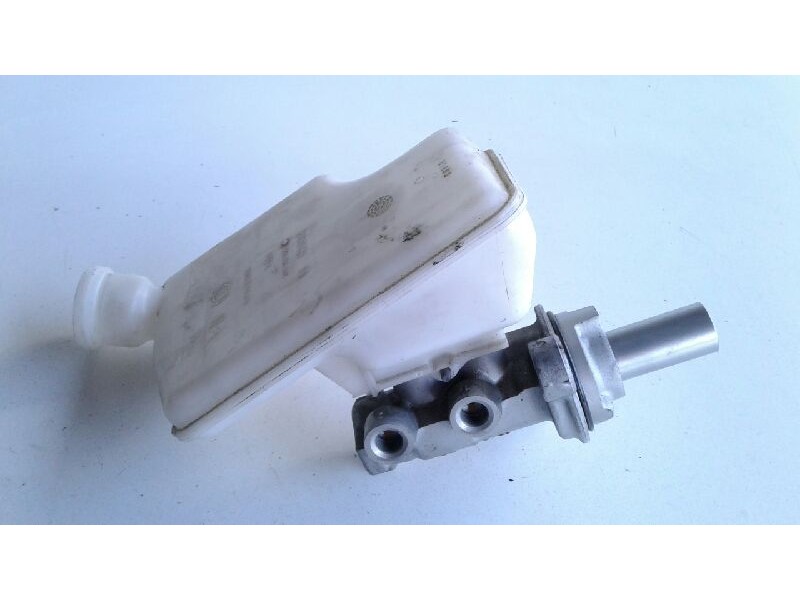 Recambio de bomba freno para citroen c3 tonic referencia OEM IAM 24654A640  