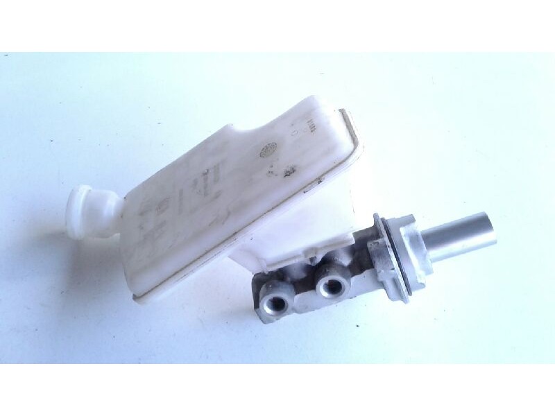Recambio de bomba freno para citroen c3 tonic referencia OEM IAM 24654A640  