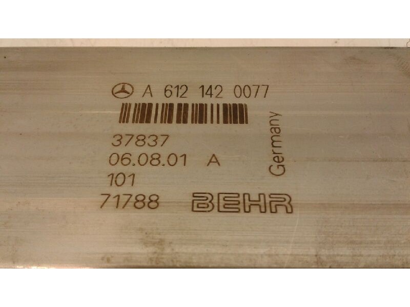 Recambio de enfriador de gases para mercedes clase m (w163) 270 cdi (163.113) referencia OEM IAM A6121420077  
