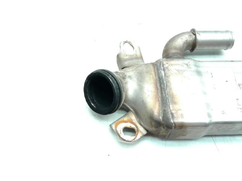 Recambio de enfriador de gases para mercedes clase m (w163) 270 cdi (163.113) referencia OEM IAM A6121420077  