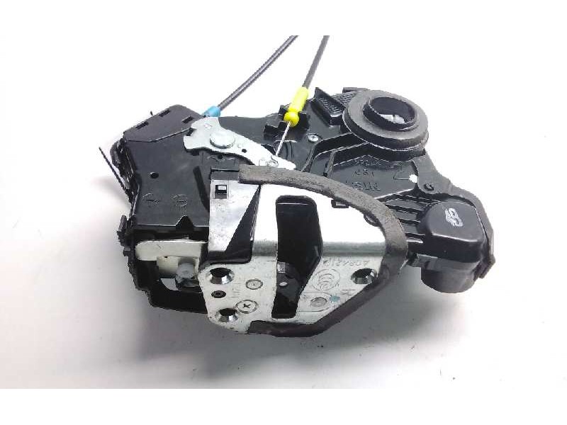 Recambio de cerradura puerta delantera derecha para toyota auris hybrid active referencia OEM IAM 6903005130  