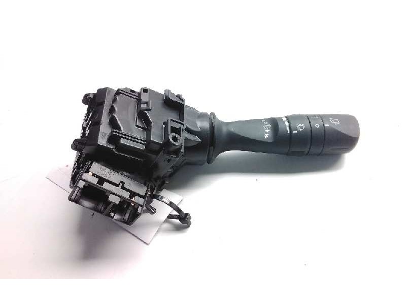 Recambio de mando limpia para toyota auris hybrid active referencia OEM IAM 8465202660  