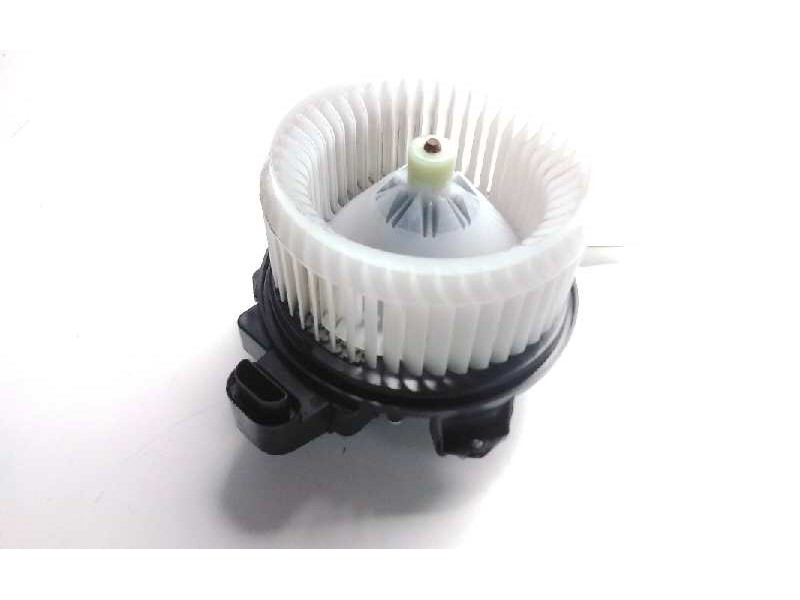 Recambio de motor calefaccion para toyota auris hybrid active referencia OEM IAM AV272W7008084  