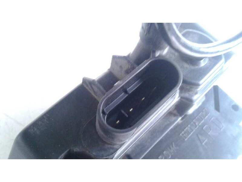 Recambio de cerradura puerta trasera derecha para renault laguna ii grandtour (kg0) dynamique referencia OEM IAM 8200000658  