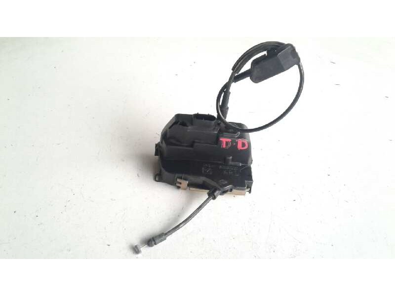Recambio de cerradura puerta trasera derecha para renault laguna ii grandtour (kg0) dynamique referencia OEM IAM 8200000658  