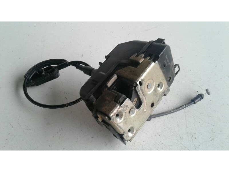 Recambio de cerradura puerta trasera derecha para renault laguna ii grandtour (kg0) dynamique referencia OEM IAM 8200000658  