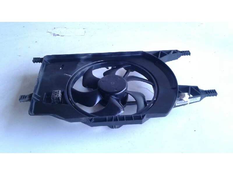 Recambio de electroventilador para renault laguna ii grandtour (kg0) dynamique referencia OEM IAM 7701067591  