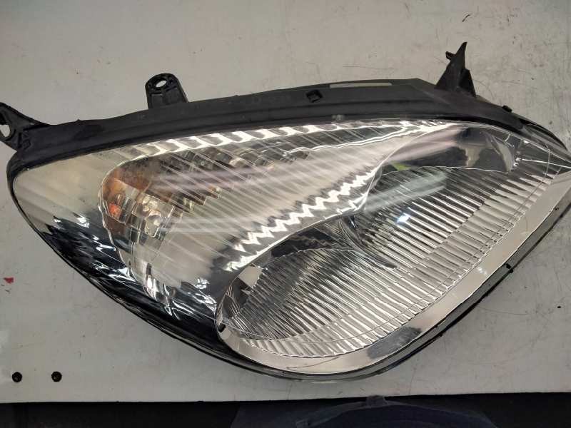 Recambio de faro derecho para citroen c5 berlina 2.0 hdi sx referencia OEM IAM 6205X2  