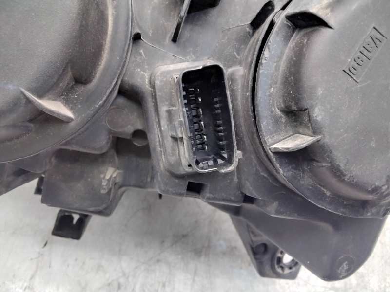 Recambio de faro derecho para citroen c5 berlina 2.0 hdi sx referencia OEM IAM 6205X2  