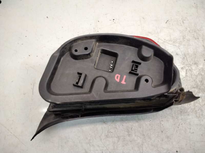 Recambio de piloto trasero derecho para citroen c5 berlina 2.0 hdi sx referencia OEM IAM   