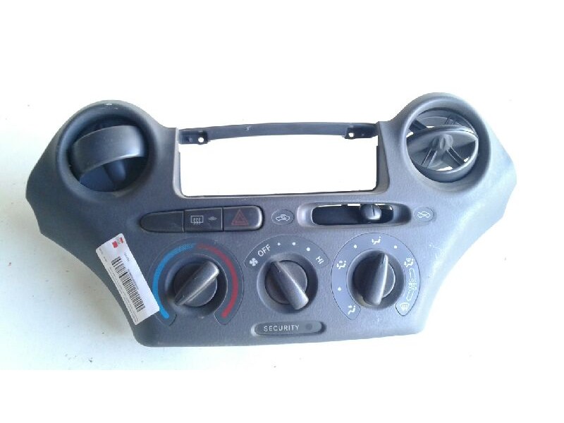 Recambio de mando calefaccion / aire acondicionado para toyota yaris (ncp1/nlp1/scp1) 1.0 linea luna referencia OEM IAM 7582772 