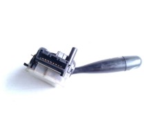 Recambio de mando limpia para toyota yaris (ncp1/nlp1/scp1) 1.0 linea luna referencia OEM IAM   