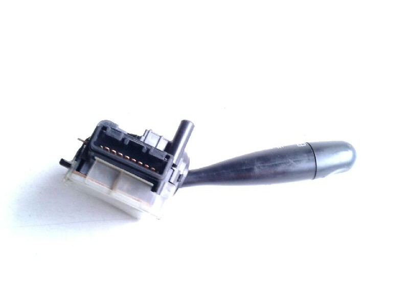 Recambio de mando limpia para toyota yaris (ncp1/nlp1/scp1) 1.0 linea luna referencia OEM IAM   