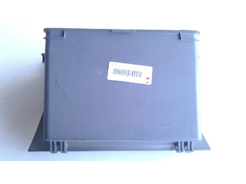 Recambio de guantera para toyota yaris (ncp1/nlp1/scp1) 1.0 linea luna referencia OEM IAM 5555052010  