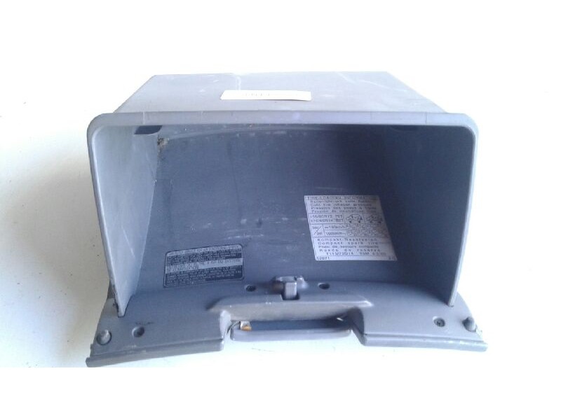 Recambio de guantera para toyota yaris (ncp1/nlp1/scp1) 1.0 linea luna referencia OEM IAM 5555052010  